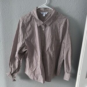 Old Navy Women’s vertical stripe button down